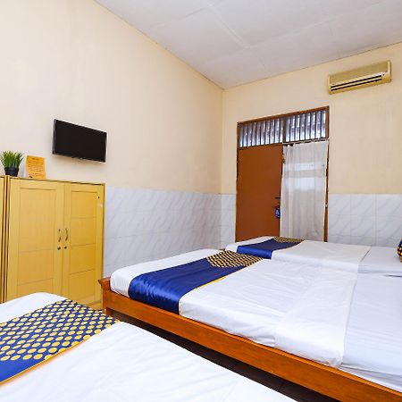 Spot On 2011 Hotel Mekar Sari Surakarta  Ngoại thất bức ảnh