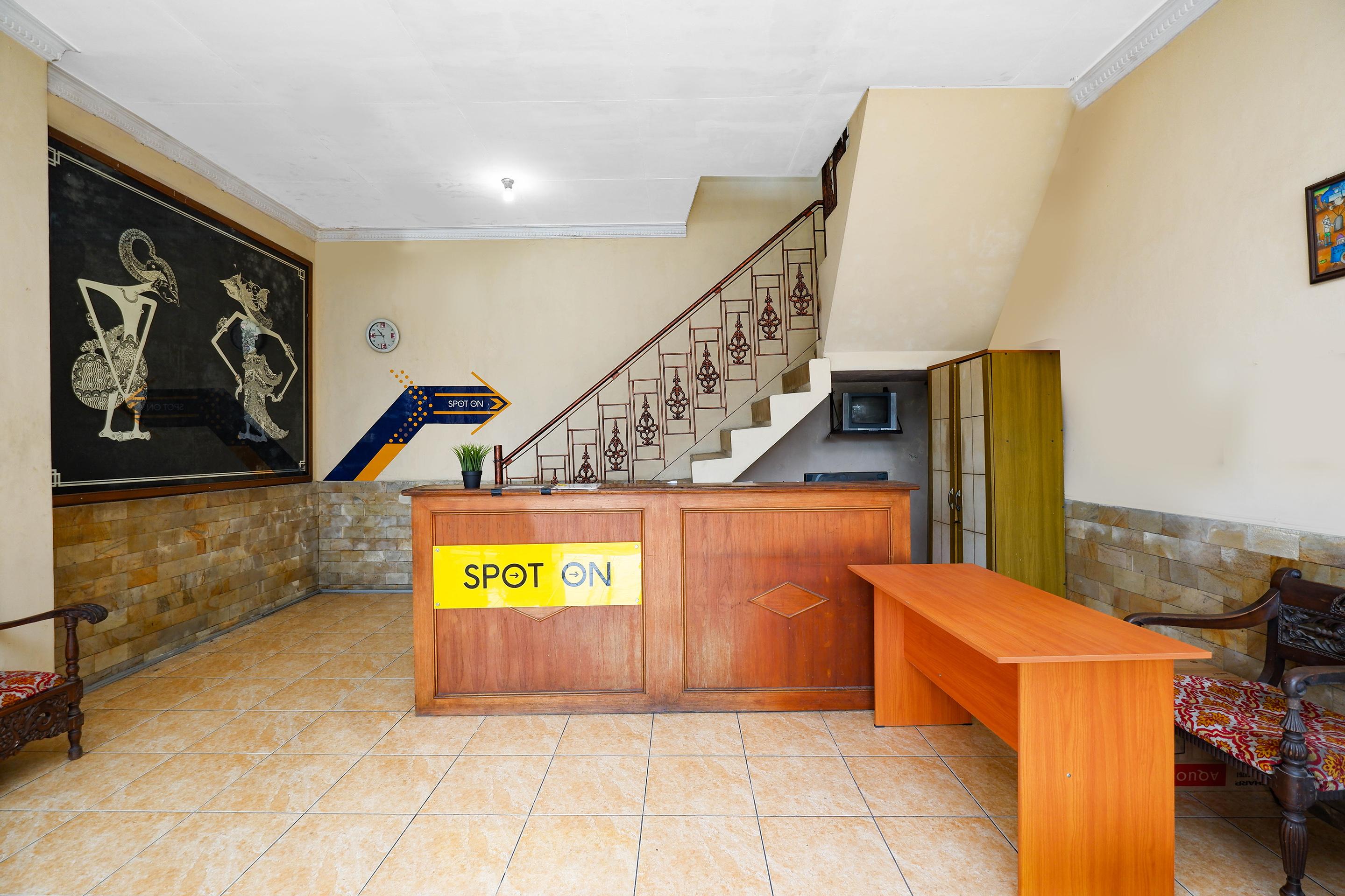 Spot On 2011 Hotel Mekar Sari Surakarta  Ngoại thất bức ảnh
