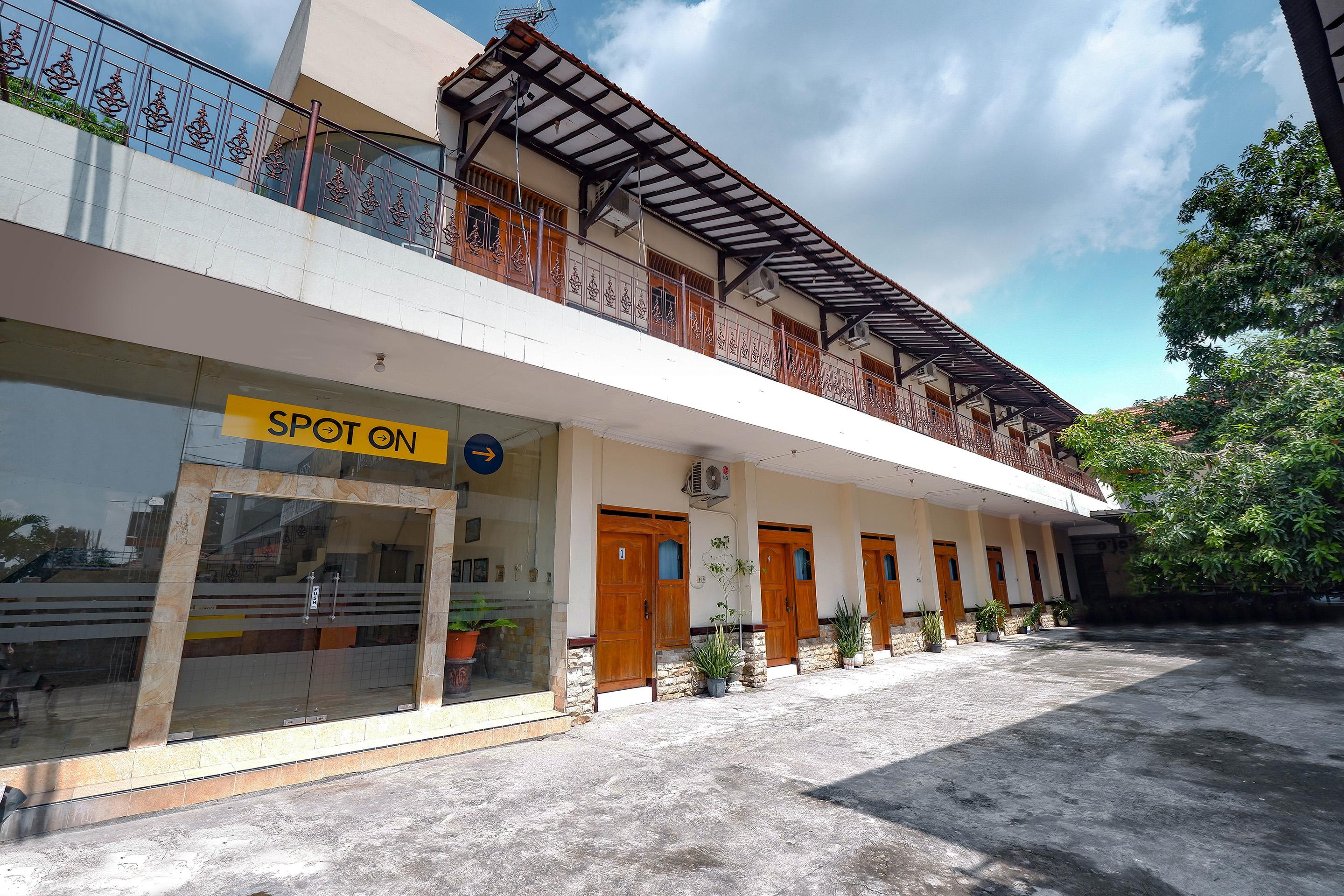 Spot On 2011 Hotel Mekar Sari Surakarta  Ngoại thất bức ảnh
