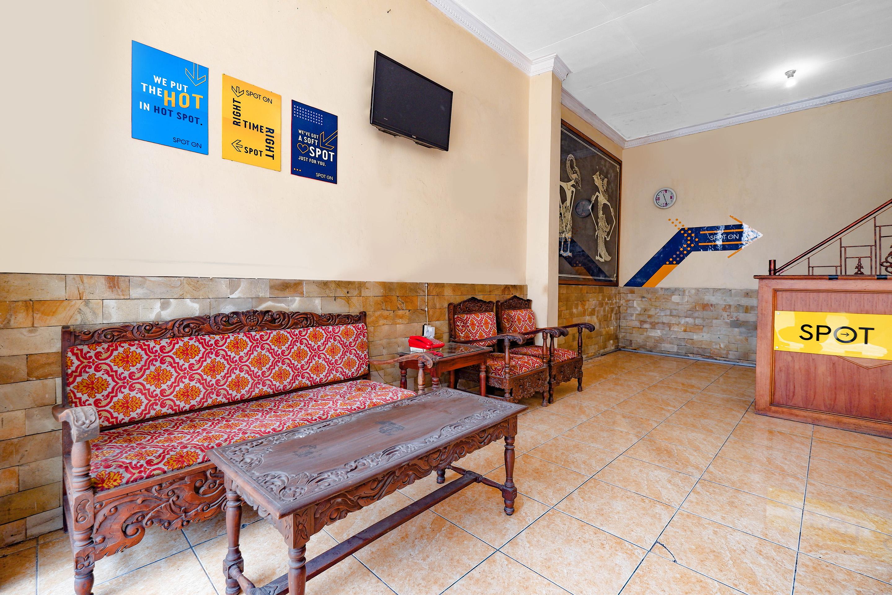 Spot On 2011 Hotel Mekar Sari Surakarta  Ngoại thất bức ảnh